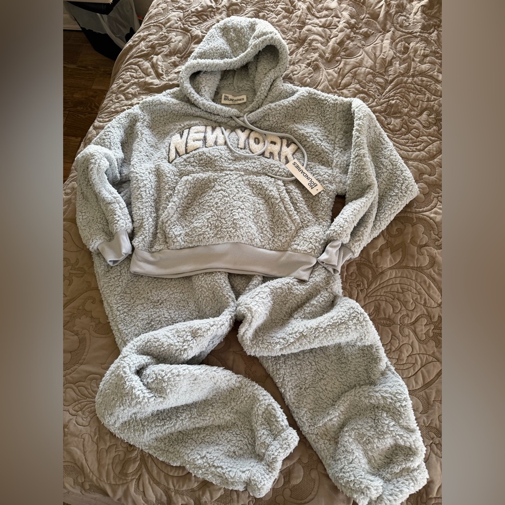 No Boundaries NWT Gray Fleece New York Hoodie size XS